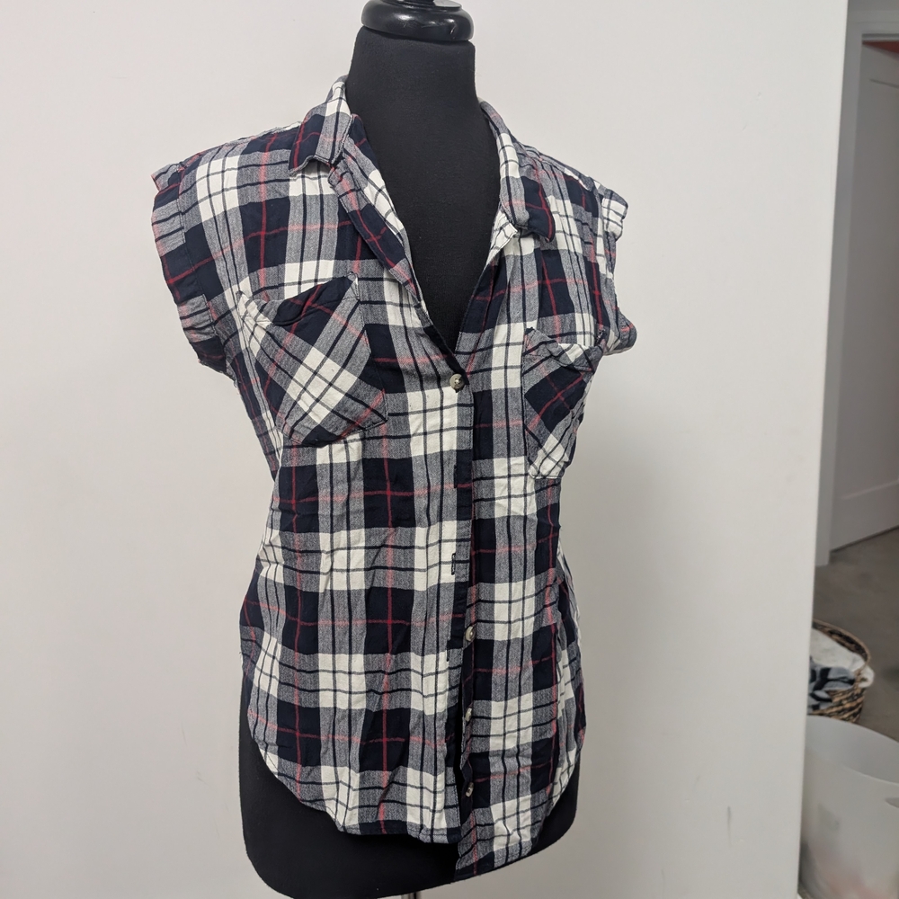 Jachs Black and White Plaid Sleeveless Button Down Shirt
